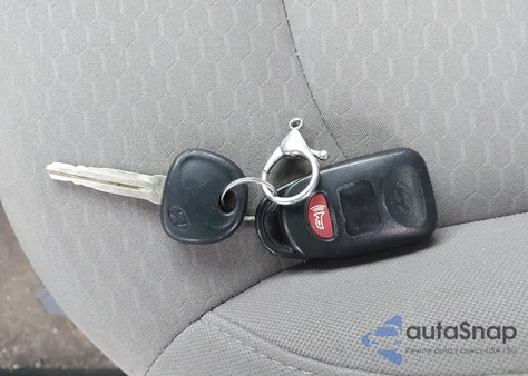 2019 Hyundai Elantra Se from USA, damaged, VIN 5NPD74LF7KH485456